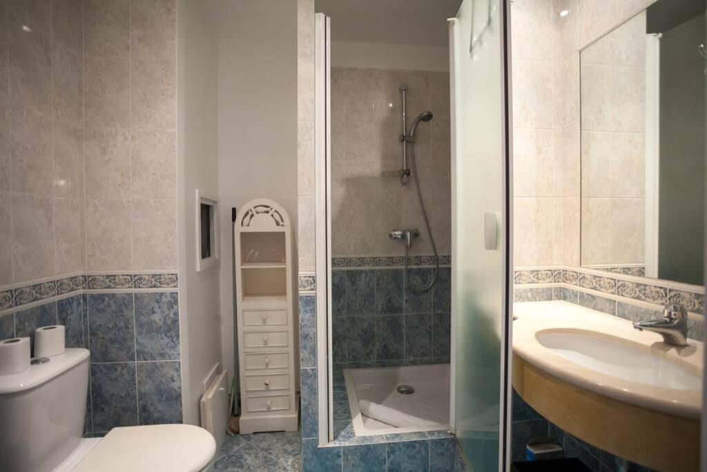 Nice Studio In The Center Of Capucines Apartment *