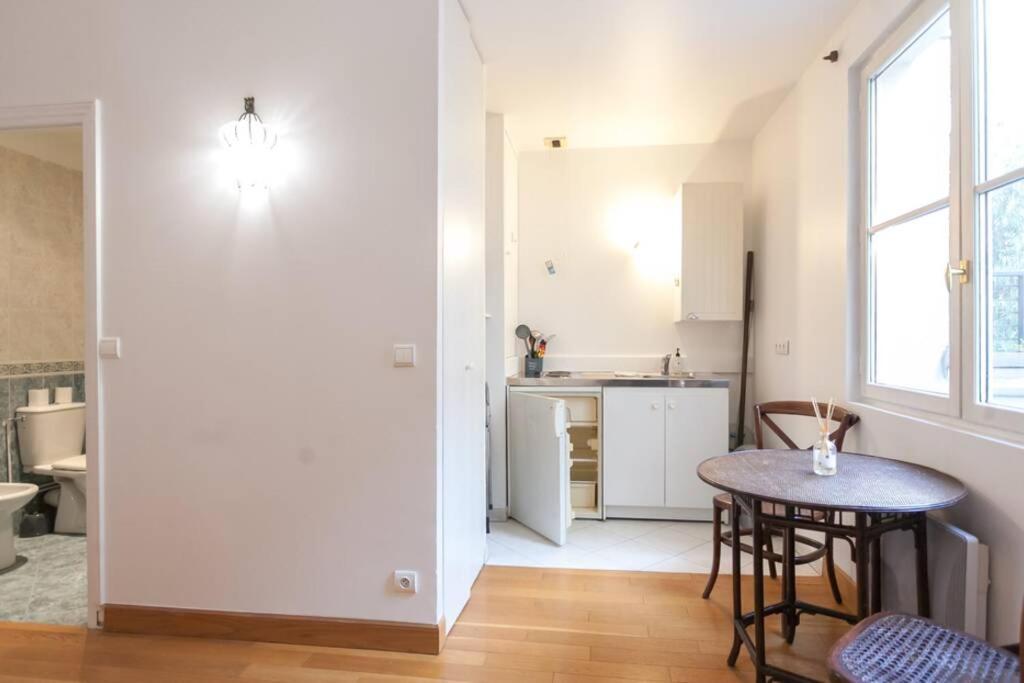 Nice Studio In The Center Of Capucines Paris