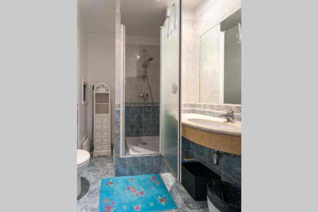 Nice Studio In The Center Of Capucines Apartment *