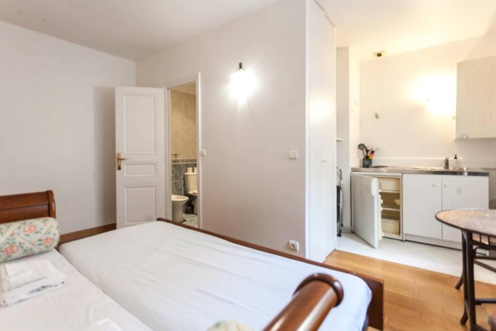 Apartment Nice Studio In The Center Of Capucines Paris